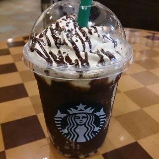 #チョコレートクランチフラペチーノ