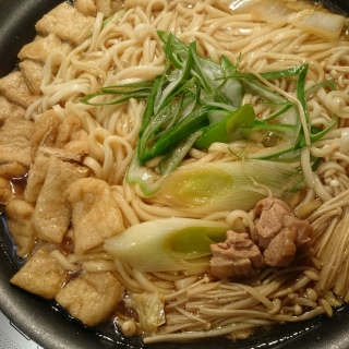 醤油仕立ての鶏鍋
