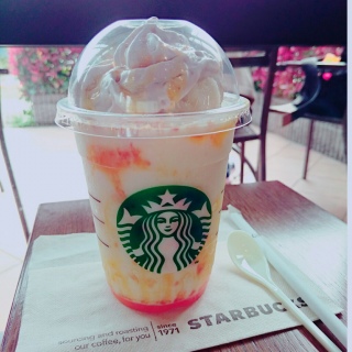#アプリコットハニーソイクリームフラペチーノ